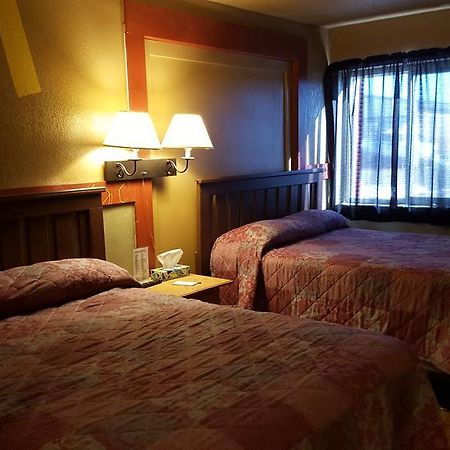 Earth Inn Motel - Jackson Екстериор снимка