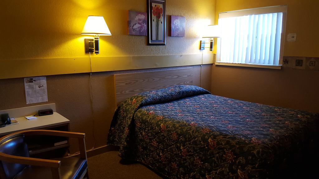 Earth Inn Motel - Jackson Екстериор снимка